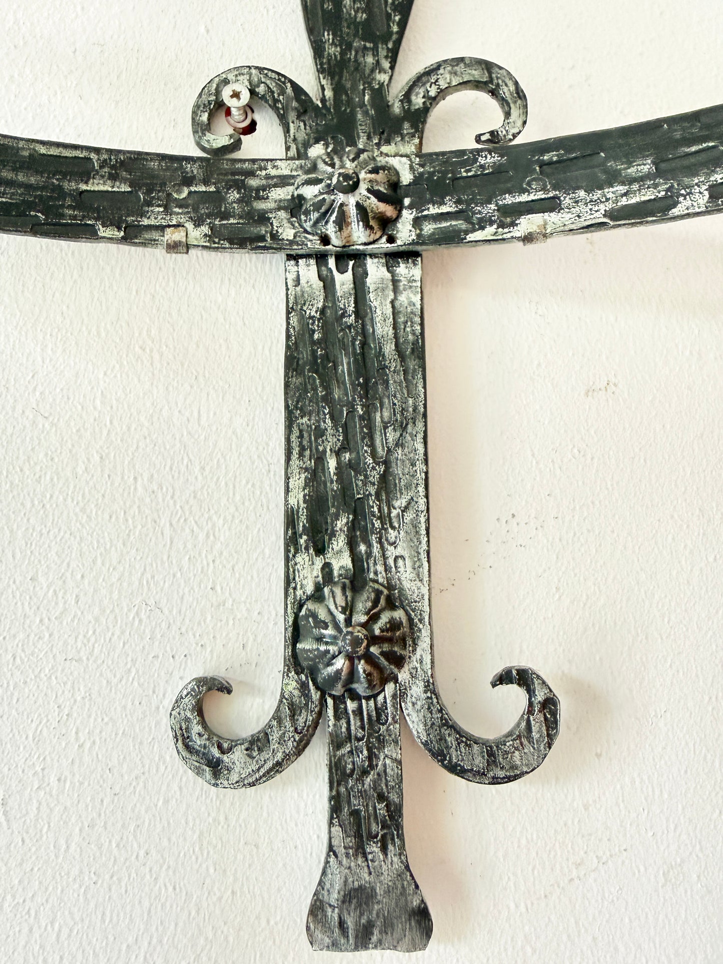 Vintage Wrought Iron Double Wall Sconce with Fleur-de-Lys Motif | Arts & Crafts, Mid-20th Century