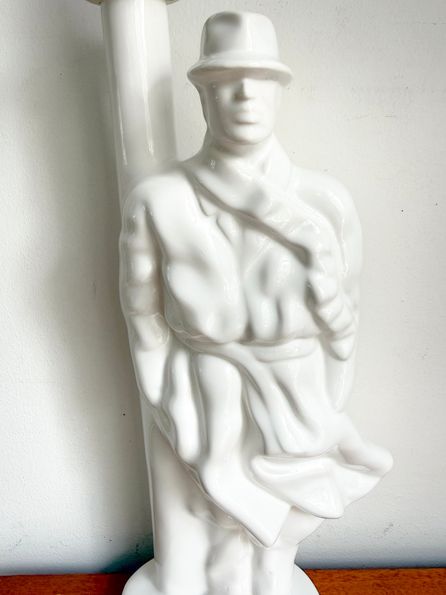 Vintage Ceramic Detective Table Lamp | Modernist, late 20th Century