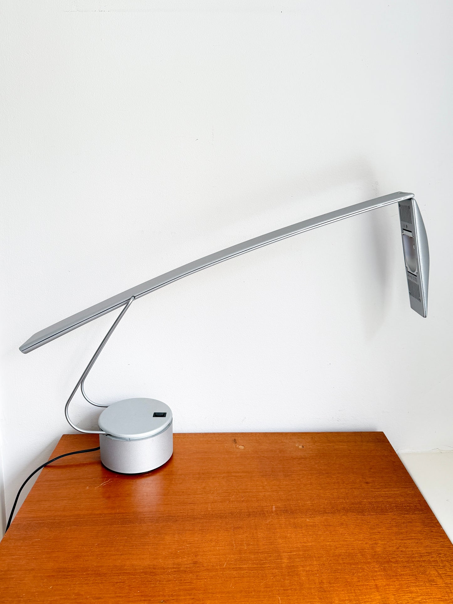 Vintage Italiana Luce Desk Lamp 'Dove' by Mario Barbaglia & Marco Colombo | Modern Italian, 1980s