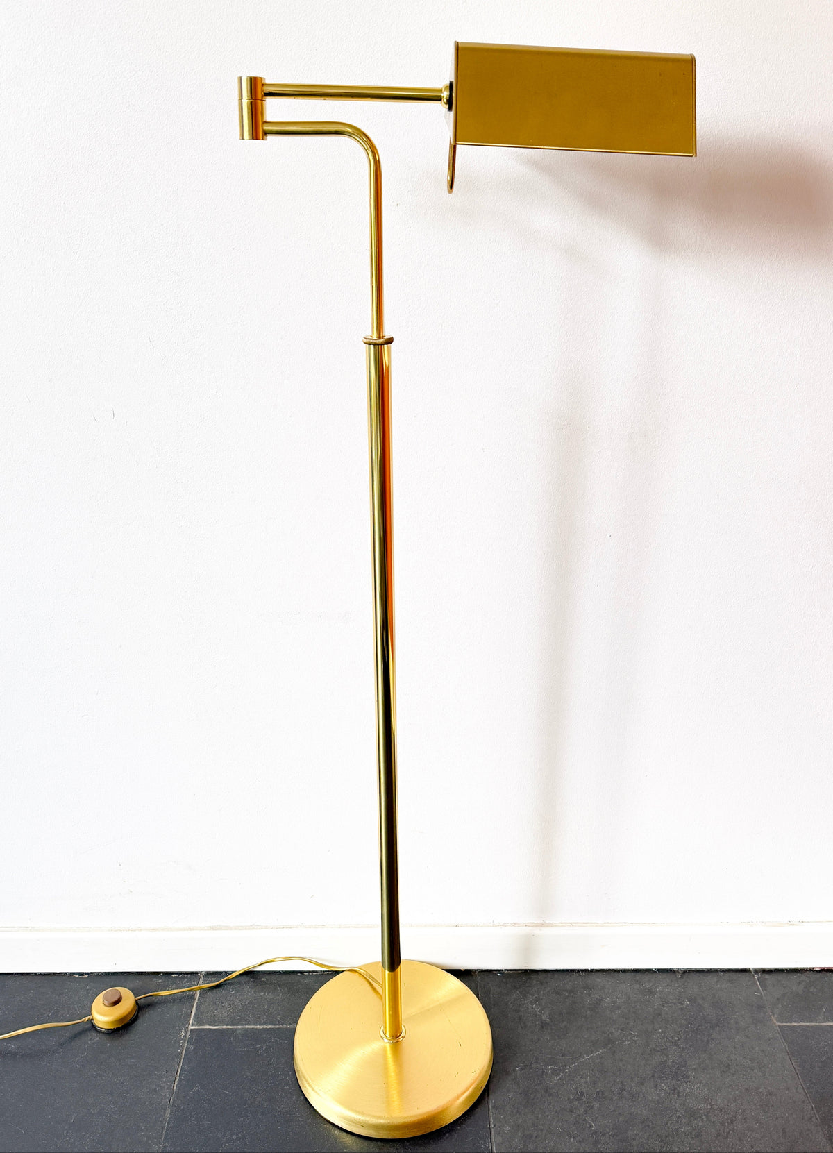 Vintage Dijkstra Brass Floor Lamp with Adjustable Height and Swing Arm | Mid-Century Modern, 1970s