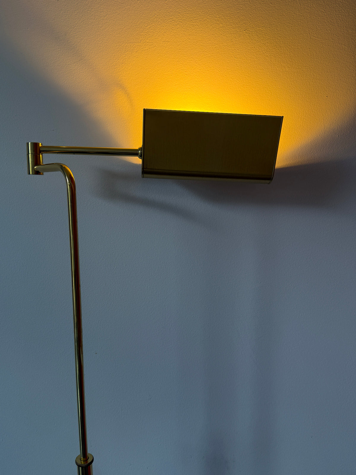 Vintage Dijkstra Brass Floor Lamp with Adjustable Height and Swing Arm | Mid-Century Modern, 1970s