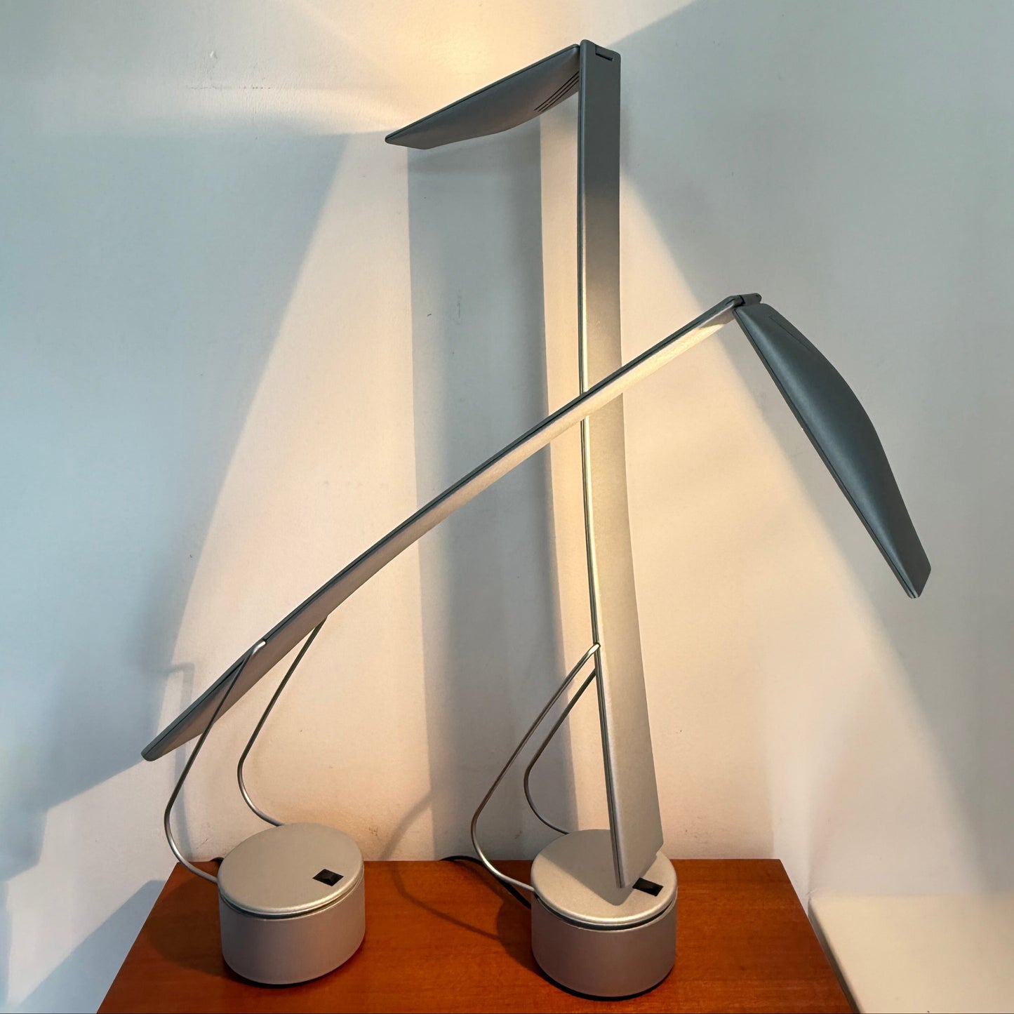 Modern Italiana Luce Dove Desk Lamp, silver metal, late 20th century. By VintagefindsbyRenata