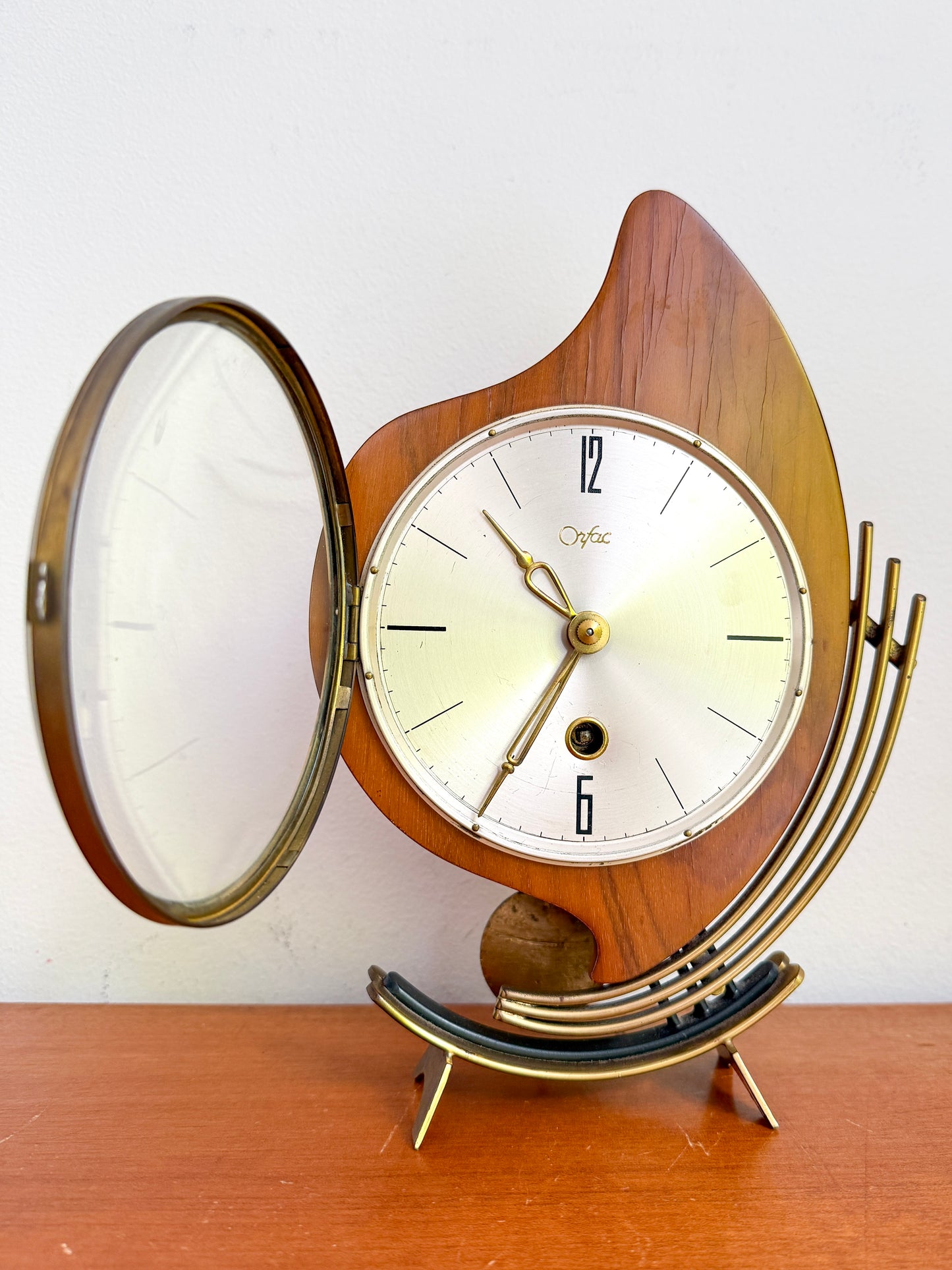 Vintage Orfac Sculptural Mantel Clock | Mid-Century Modern, Mid 20th Century