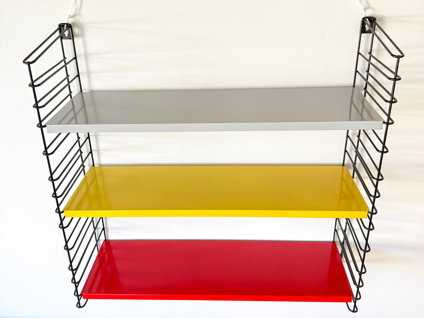 Vintage Tomado Wall Rack in Red, Yellow and Grey by Adriaan Dekker | Mid-Century Modern, 1970s