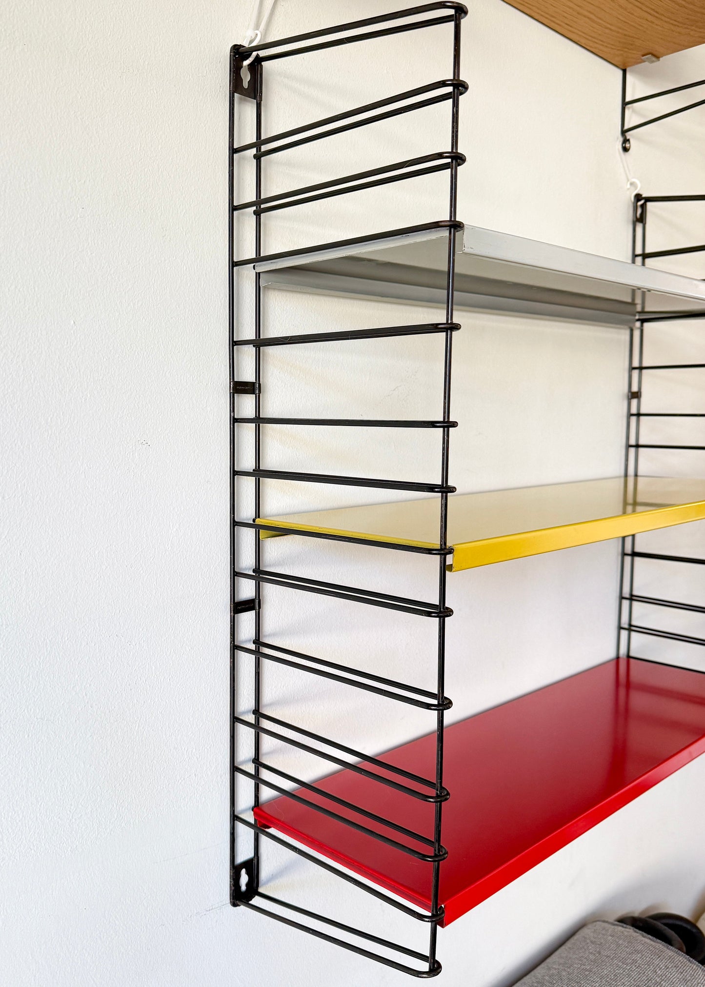 Vintage Tomado Wall Rack in Red, Yellow and Grey by Adriaan Dekker | Mid-Century Modern, 1970s