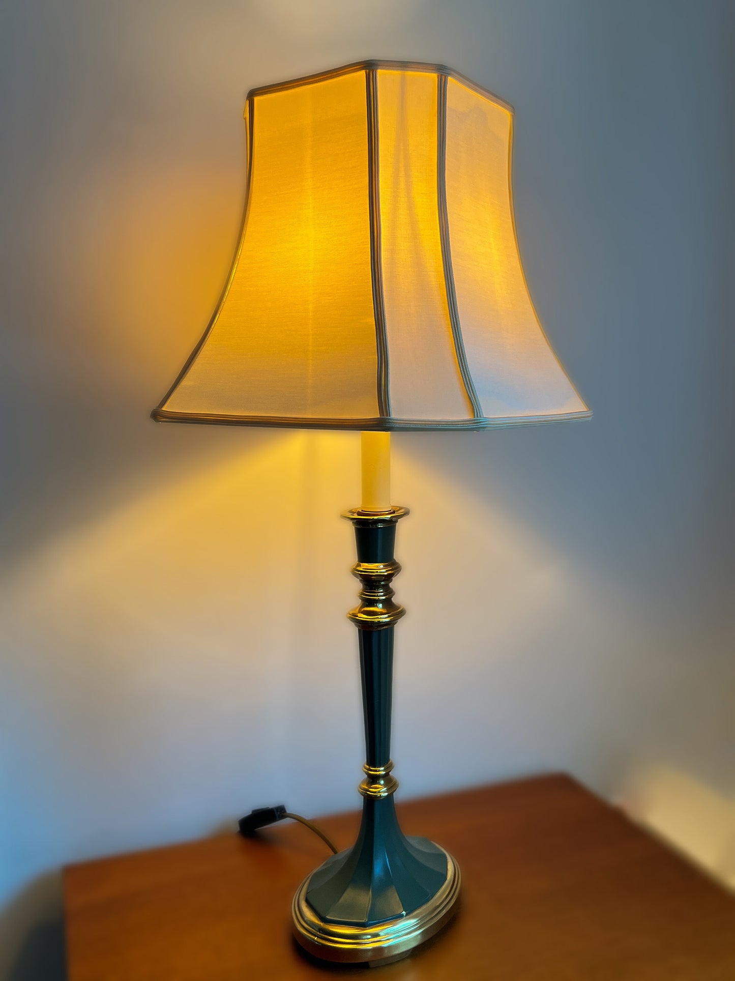 Vintage XL Brass Table Lamp by Kullmann | Mid-Century Empire Style, 1970s